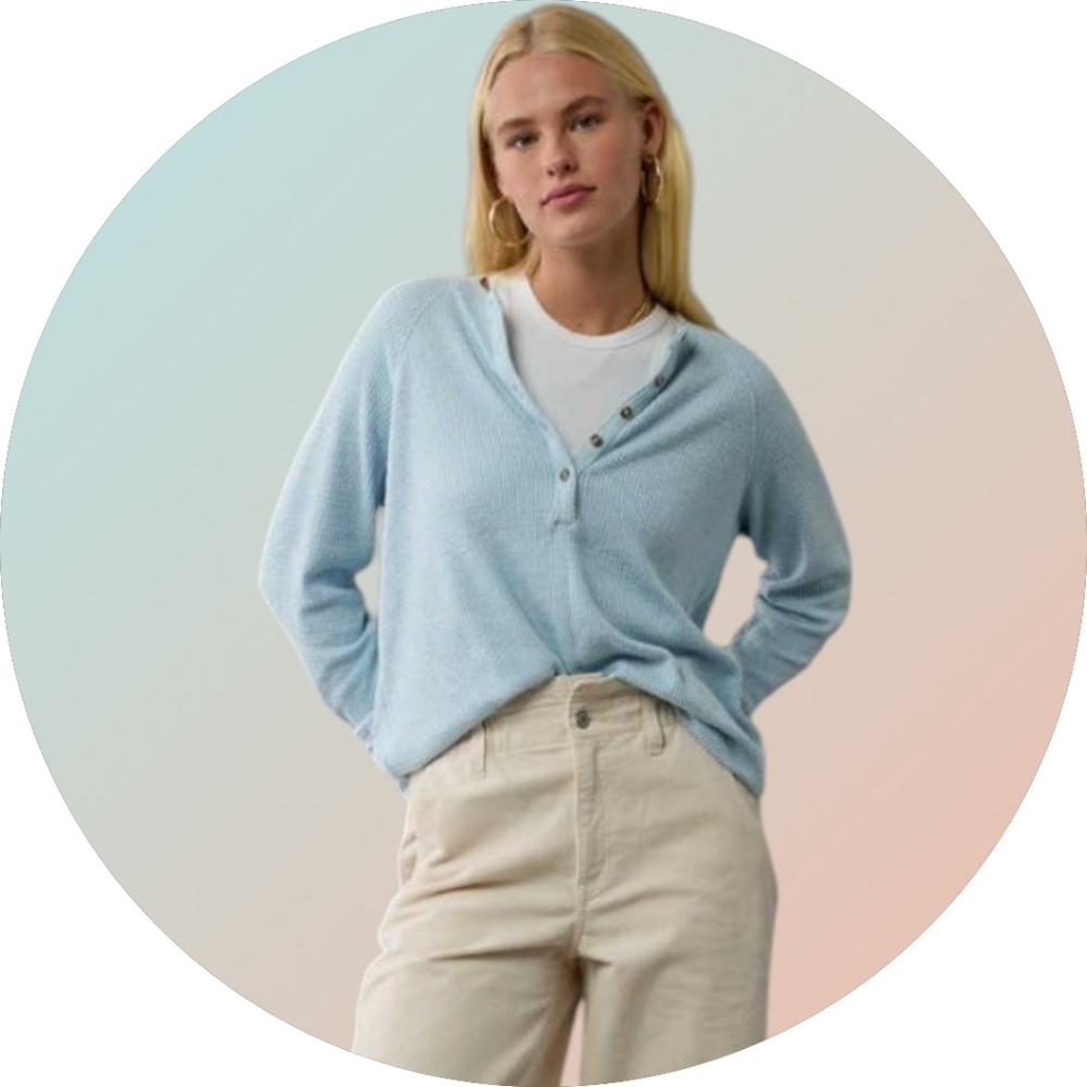 NWT AE Plush Light Blue Henley Neckline Women's Sweater Sz Medium